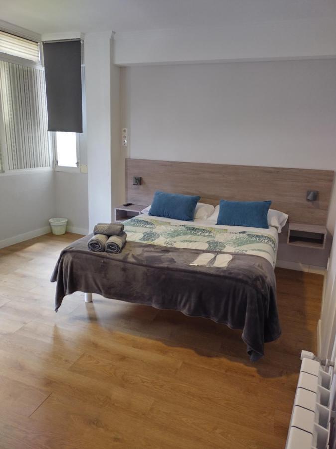 Pension Casa Douro ซานติอาโก เด กอมโปสเตลา ภายนอก รูปภาพ