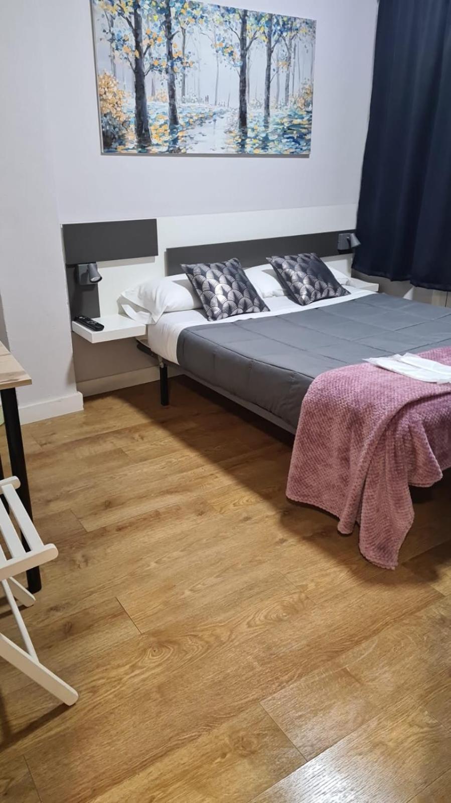 Pension Casa Douro ซานติอาโก เด กอมโปสเตลา ภายนอก รูปภาพ